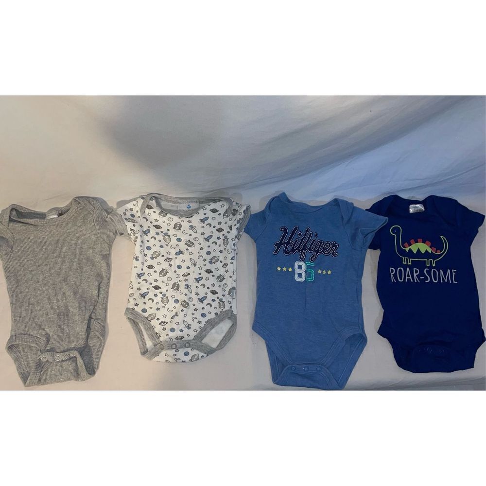 4 baby short sleeve onesies